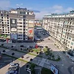 Bulevar Square Apartmán *