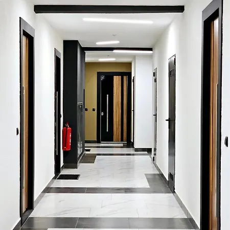 Bulevar Square شقة