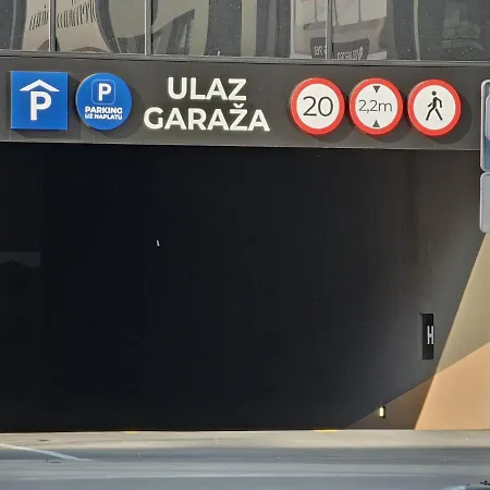 Bulevar Square سراييفو