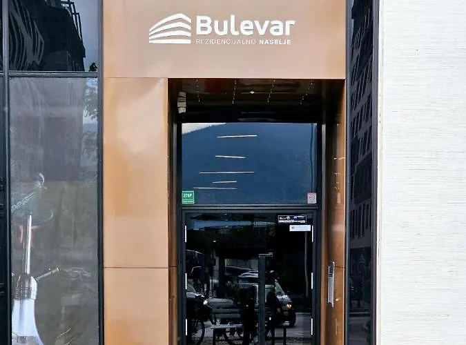 Bulevar Square شقة *