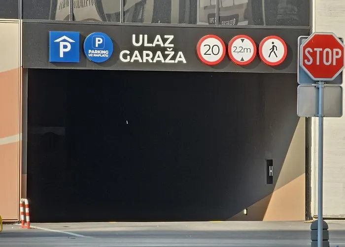 Bulevar Square سراييفو